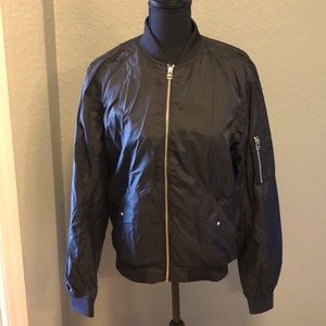 H&M Black zip-up jacket